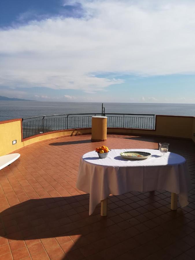 Ferienwohnung Casa Carmelo Nizza di Sicilia Exterior foto