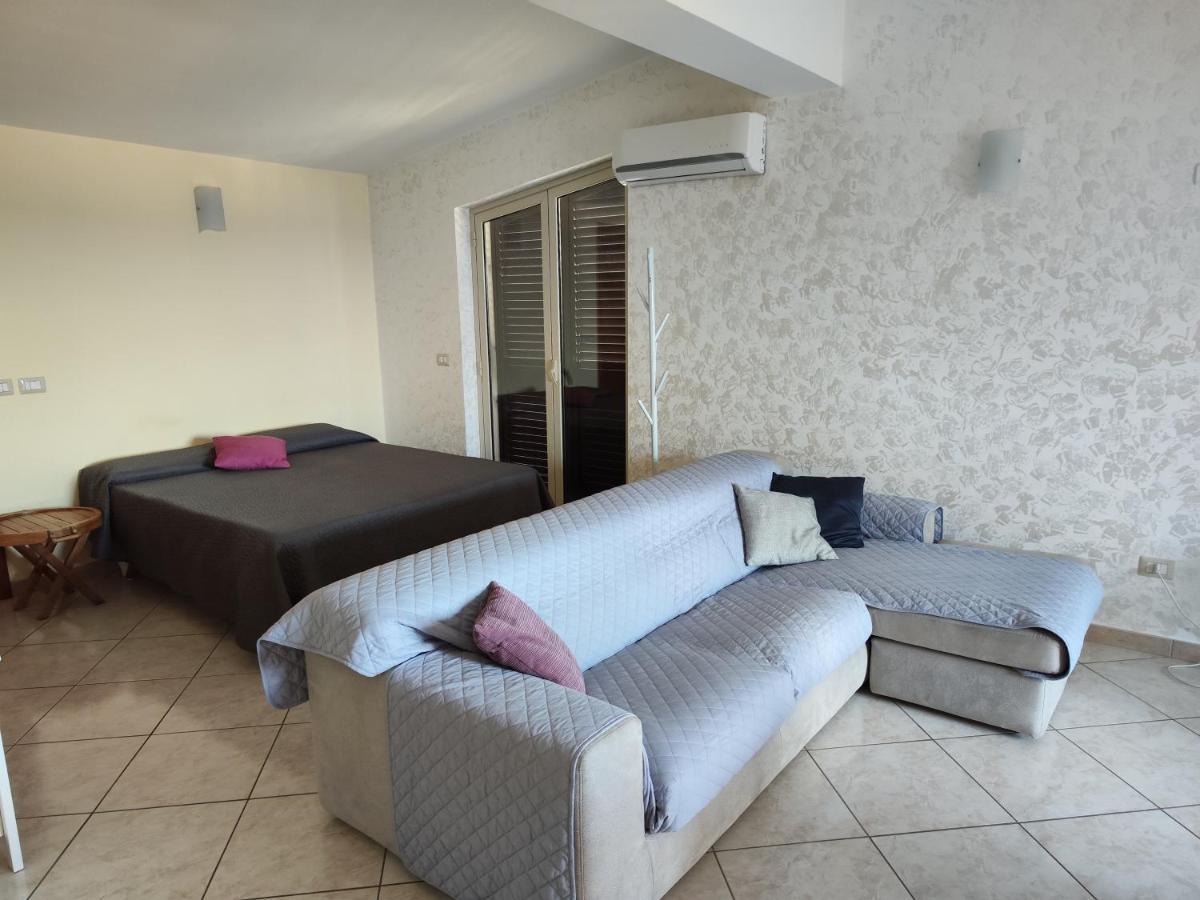 Ferienwohnung Casa Carmelo Nizza di Sicilia Exterior foto